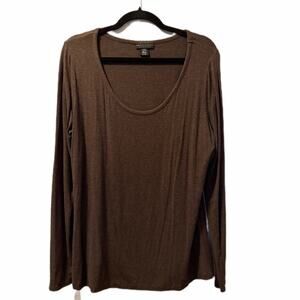 Apostrophe strech brown long sleeve shirt scoop neck has slight pilling fuzzy